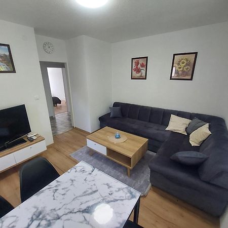 Apartman "Medeni" บีฮัช ภายนอก รูปภาพ