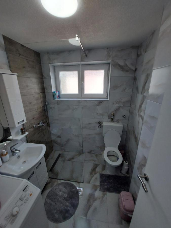 Apartman "Medeni" บีฮัช ภายนอก รูปภาพ