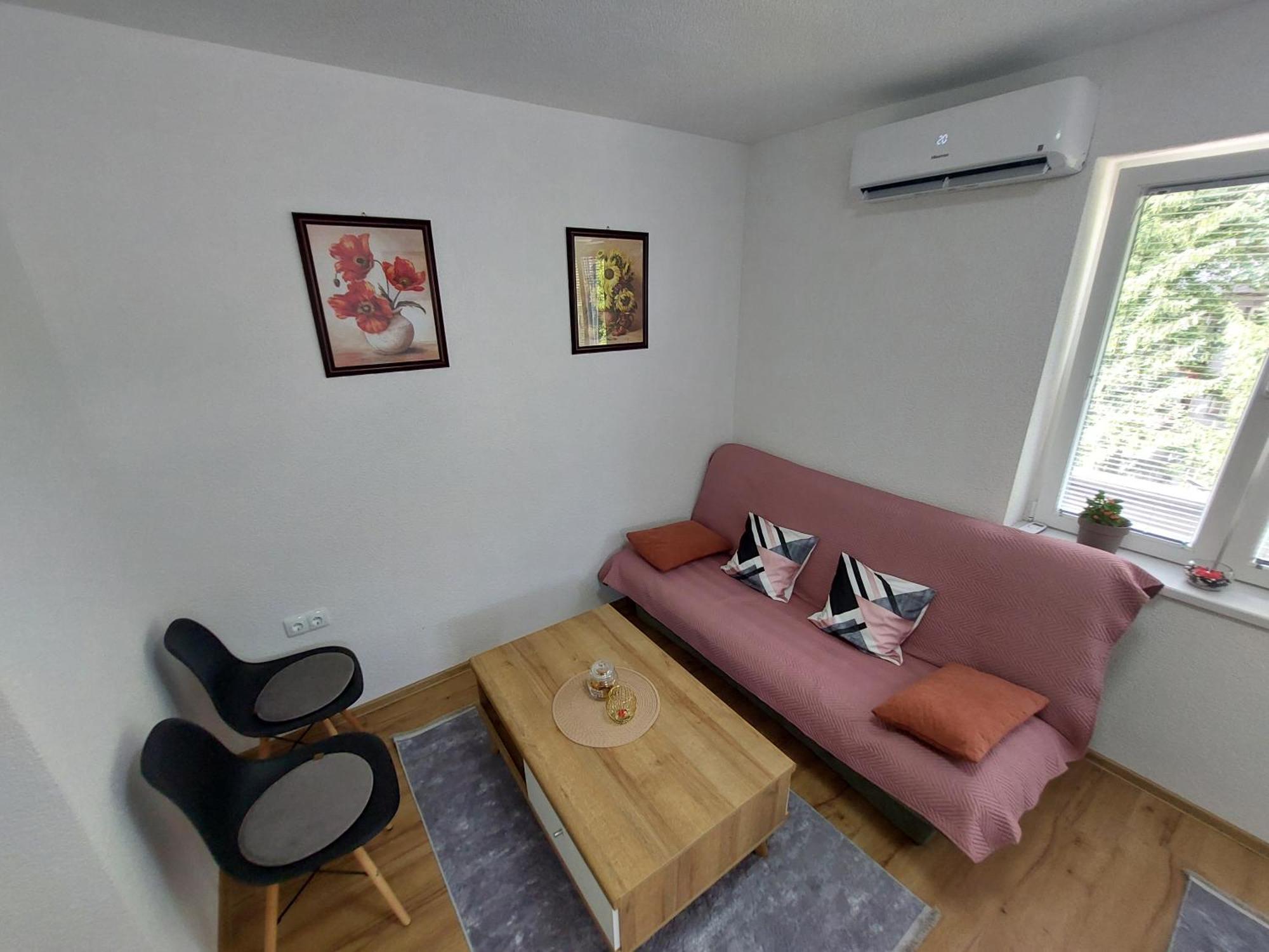 Apartman "Medeni" บีฮัช ภายนอก รูปภาพ