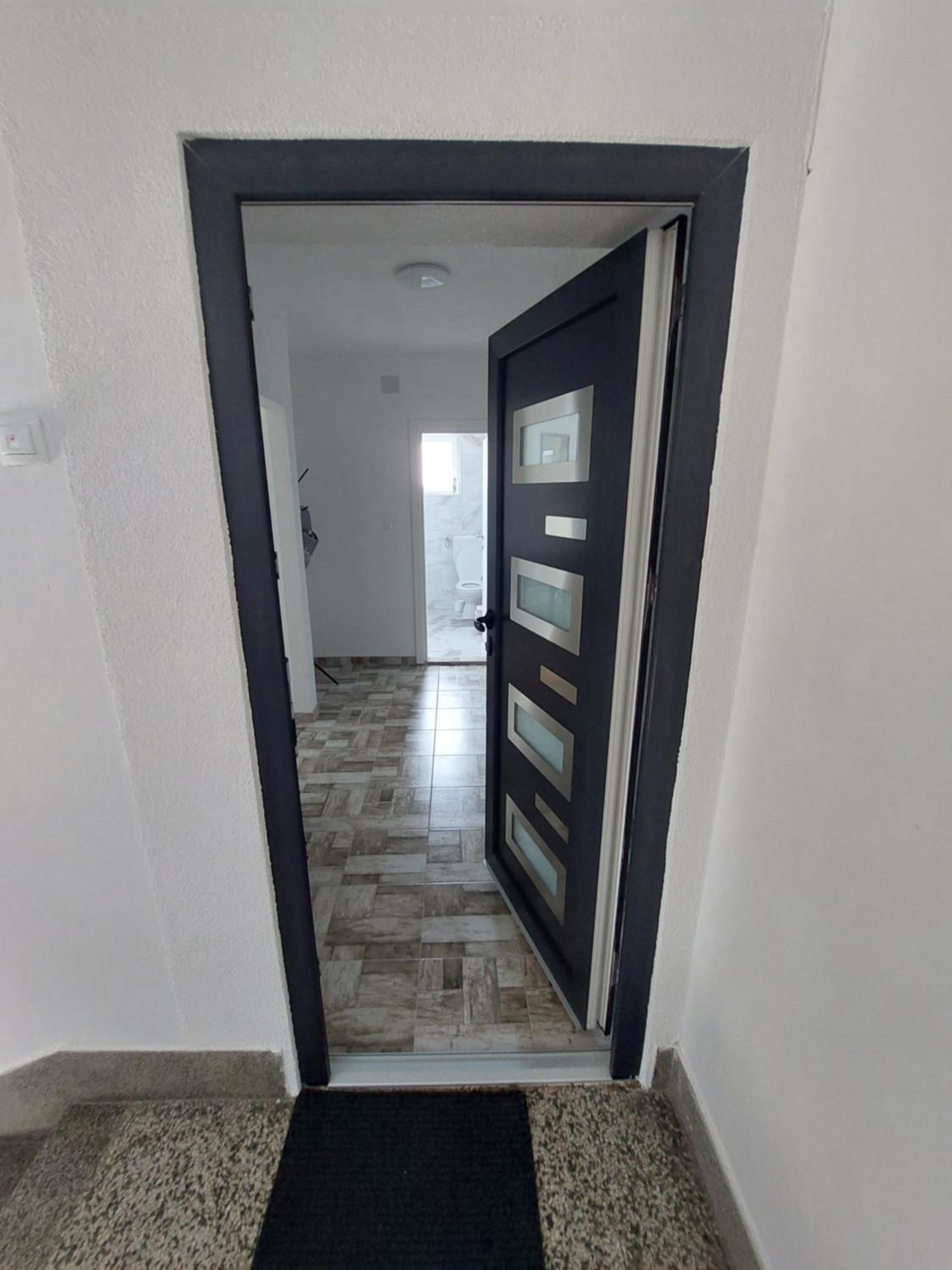 Apartman "Medeni" บีฮัช ภายนอก รูปภาพ